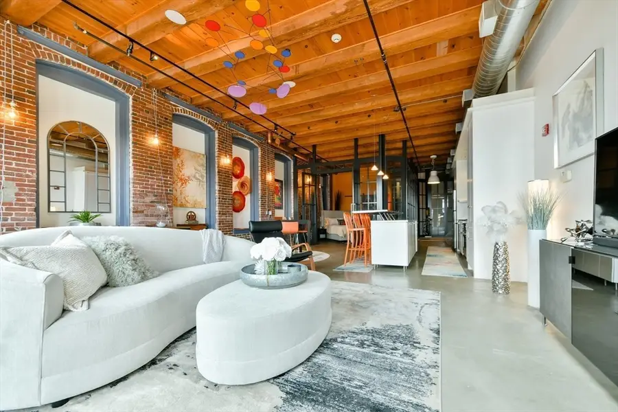 35 Channel Center St #206, Boston, MA 02210 - #3