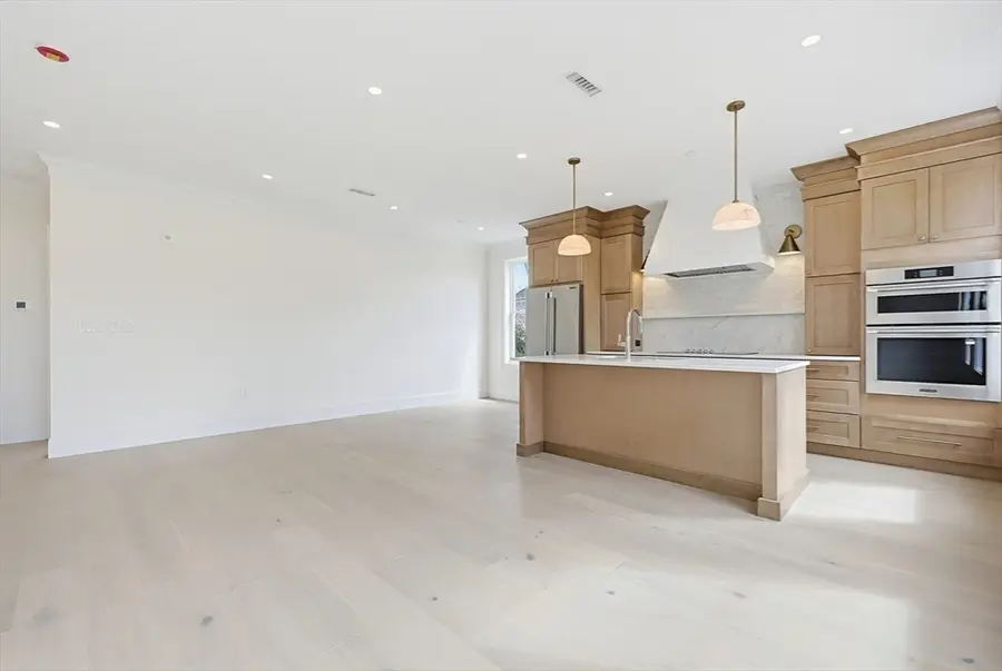 257RB Market Street #B, Boston, MA 02135 - #2