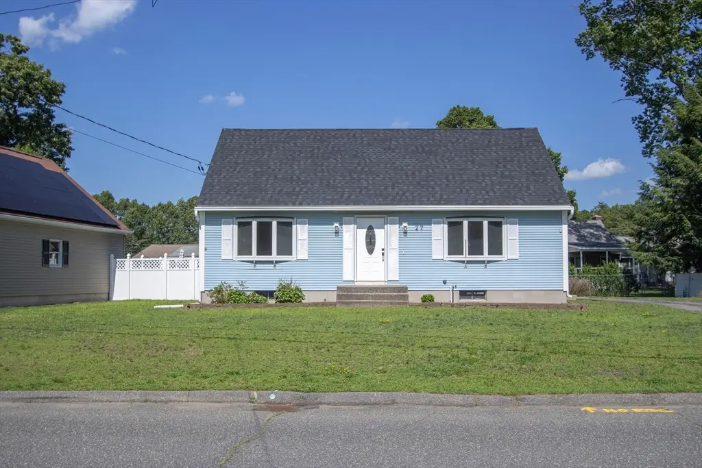 27 Bostwick Lane, Chicopee, MA 01020 - #1