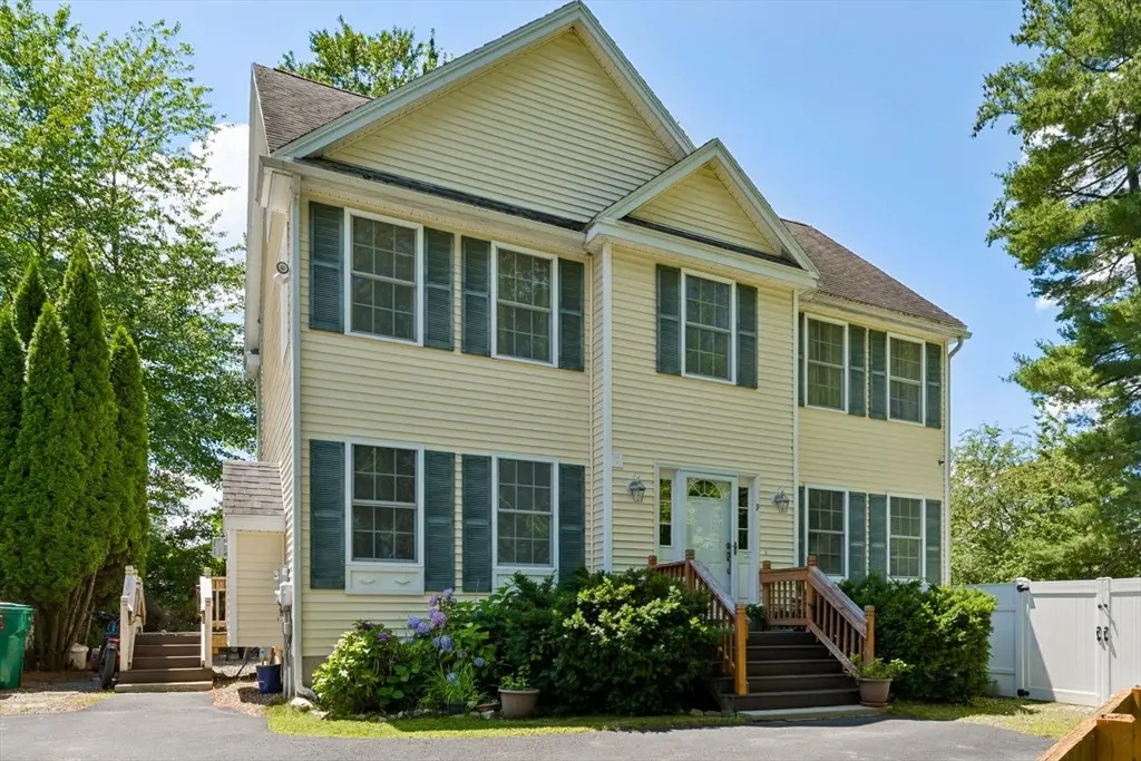 9 Perron Way, Lowell, MA 01854 - #1