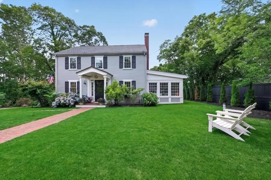 11 Ship St, Hingham, MA 02043 - #2