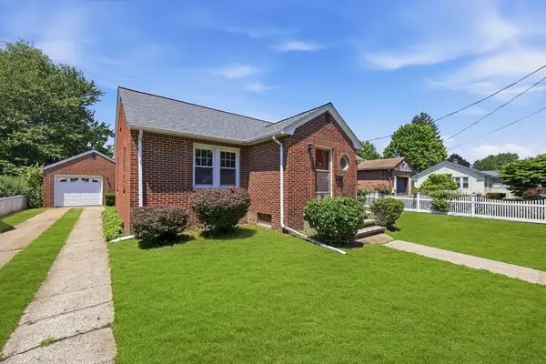 52 Felix St, Chicopee, MA 01020