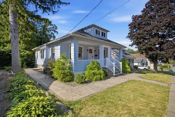 61 Harrison Ave, Braintree, MA 02184