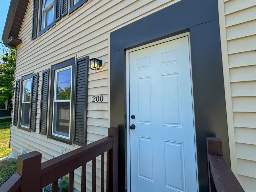 200 Temple St, Whitman, MA 02382 - #2