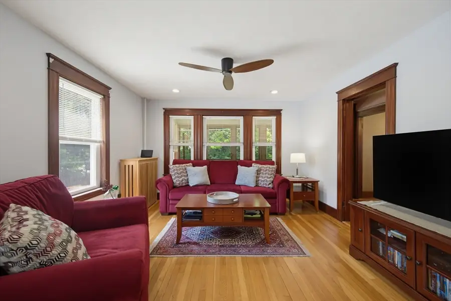 413 Goldthwaite Rd, Whitinsville, MA 01588 - #3