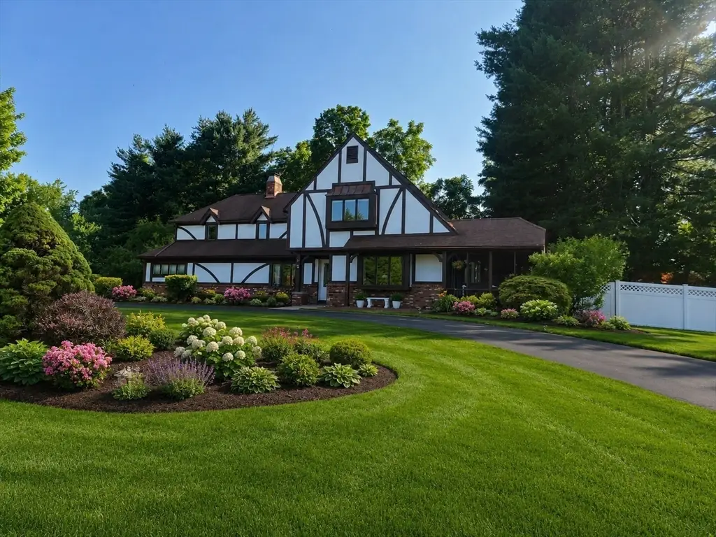 35 Cross Meadow Rd, East Longmeadow, MA 01028 - #1