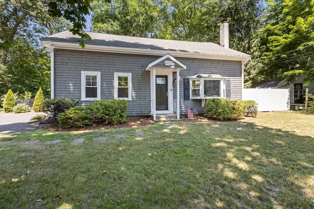 812 Plymouth St, Middleboro, MA 02346 - #1