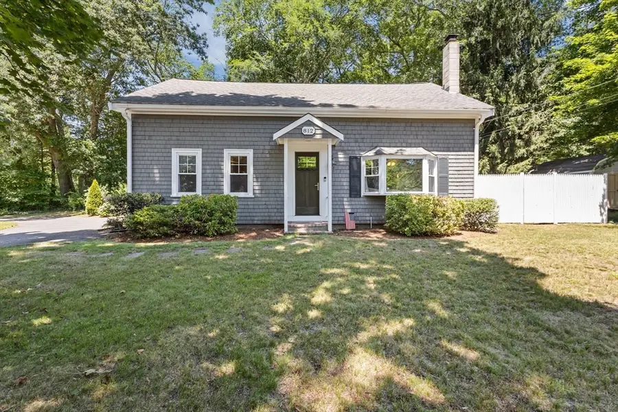 812 Plymouth St, Middleboro, MA 02346 - #2