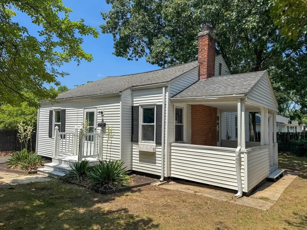 4 Wolfe St, Springfield, MA 01020 - #1