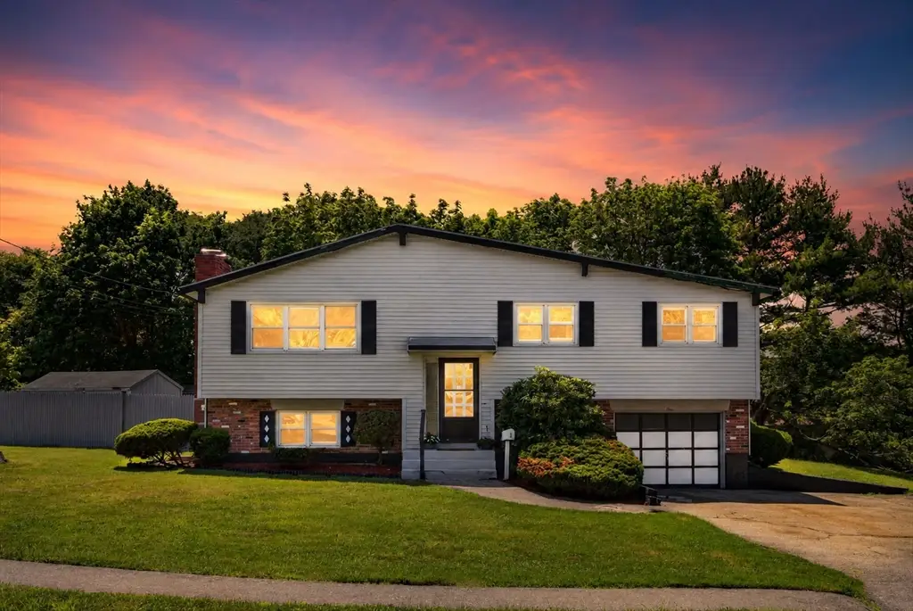 1 Eisenhower Rd, Peabody, MA 01960 - #1