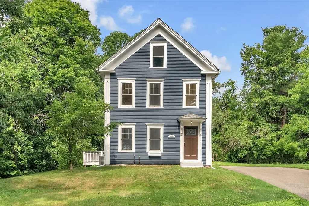 4 Shaw St, Medway, MA 02053 - #1