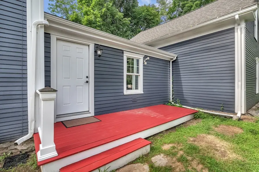 4 Shaw St, Medway, MA 02053 - #3
