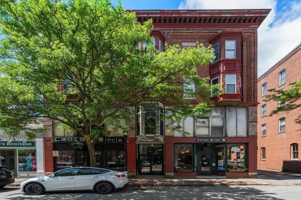 220-224 Washington Street #3, Brookline, MA 02445 - #1