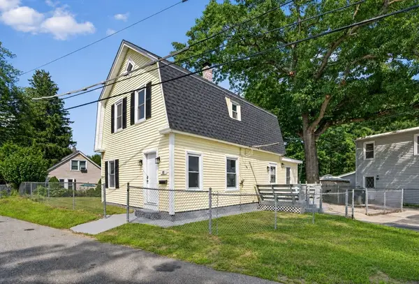 55 Grant St, Dracut, MA 01826