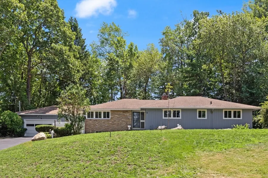 5 Woodland Drive, Paxton, MA 01612 - #3