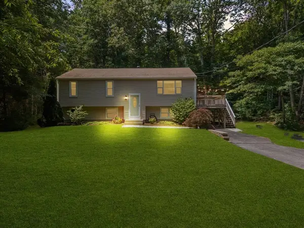 877 Federal Furnace Road, Plymouth, MA 02360
