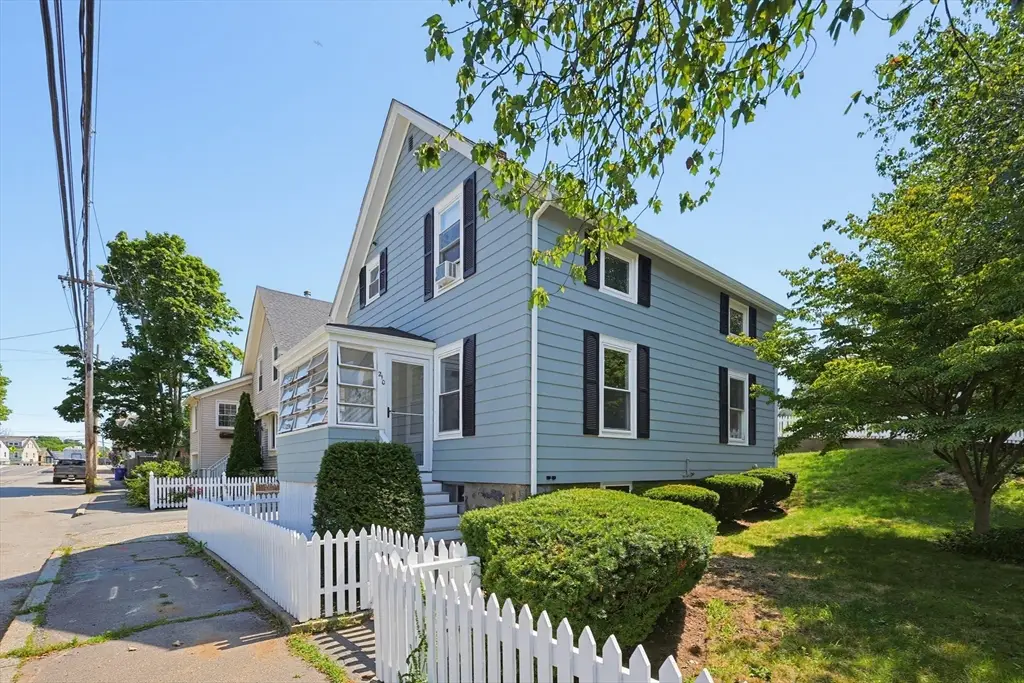210 Pleasant Street, Marblehead, MA 01945 - #1