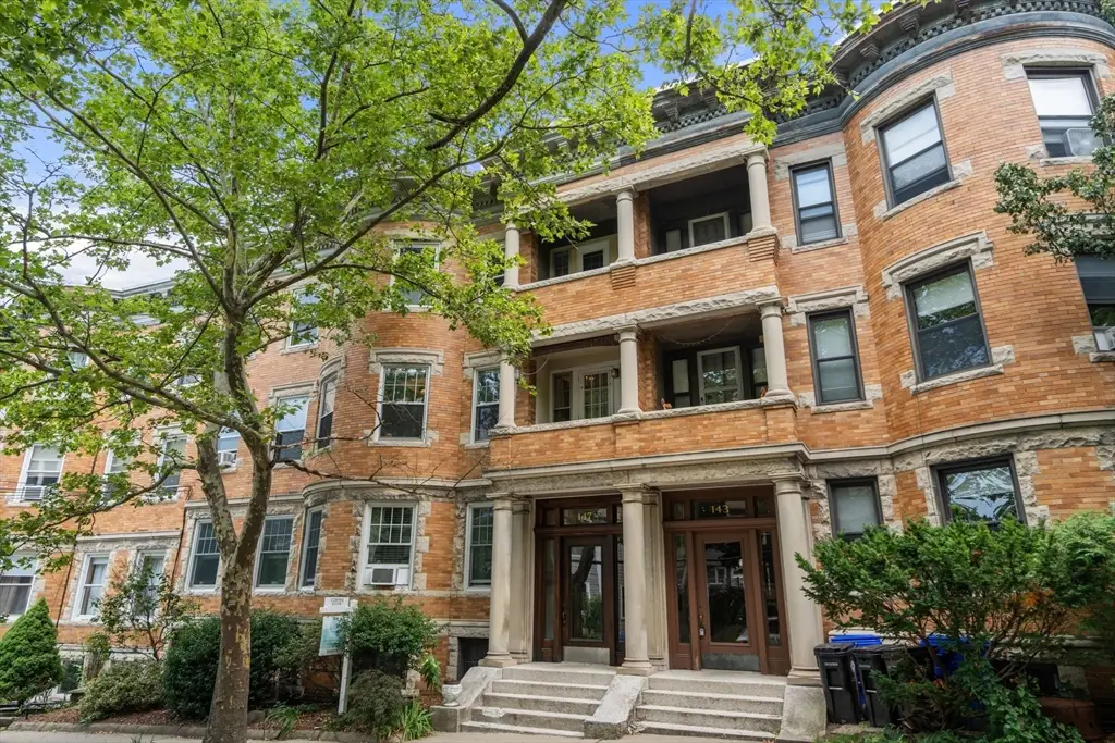 147 Fuller St #2, Brookline, MA 02446 - #1