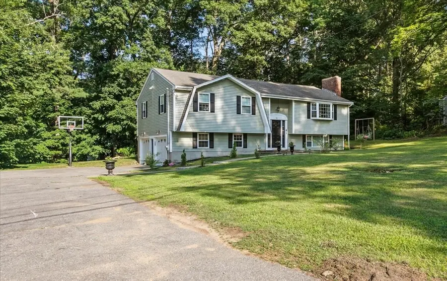 11 Harriman Rd, Merrimac, MA 01860 - #3