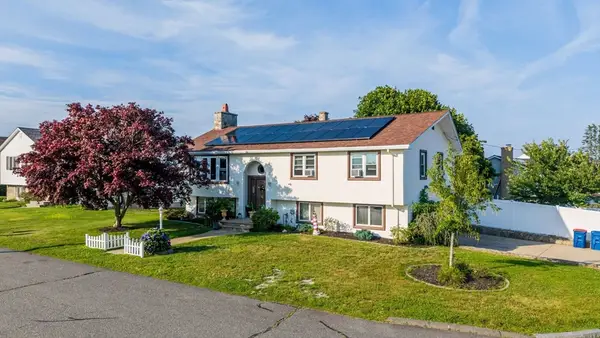 6 Lighthouse Ln, New Bedford, MA 02744