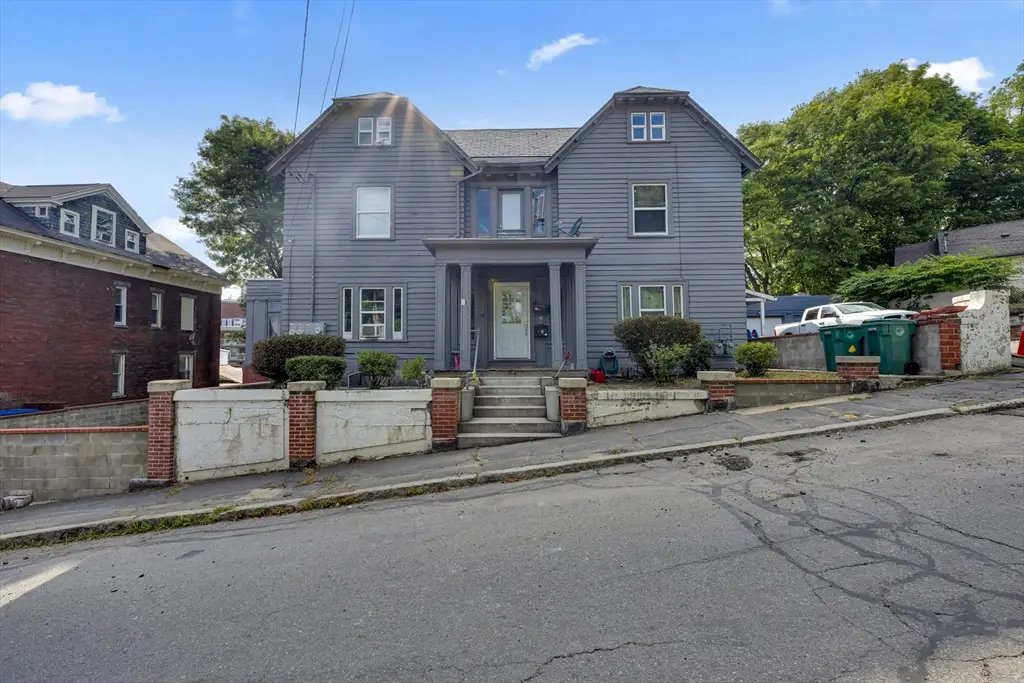 18 Mount Vernon St, Fitchburg, MA 01420 - #1