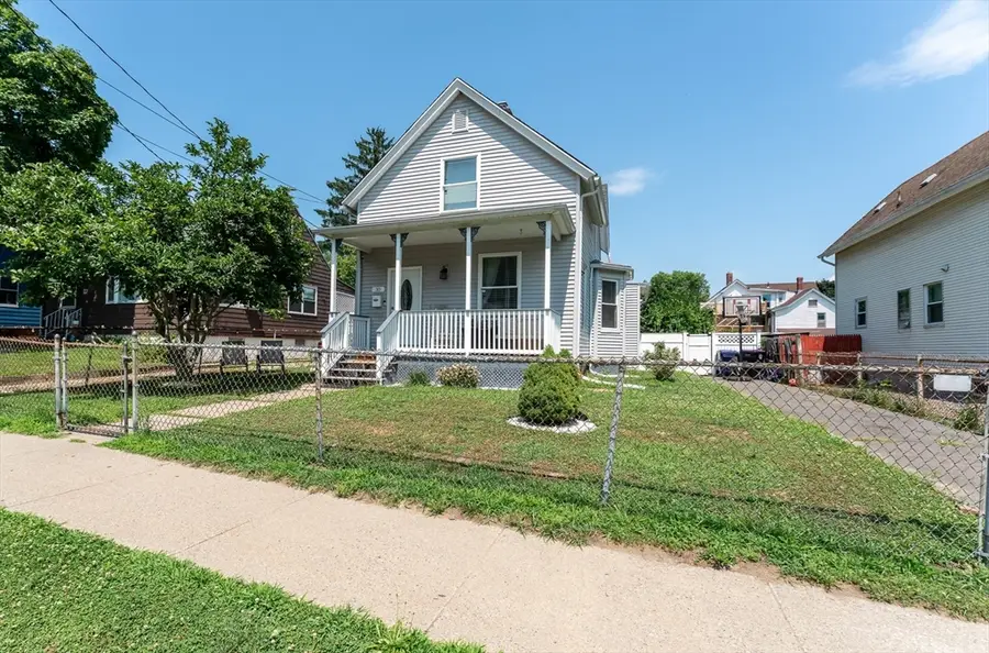 30 James St, Holyoke, MA 01040 - #2