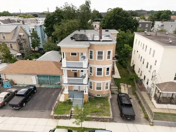 27-29 Boxford St, Lawrence, MA 01843