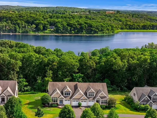 11 Riverview Hts #11, Amesbury, MA 01913