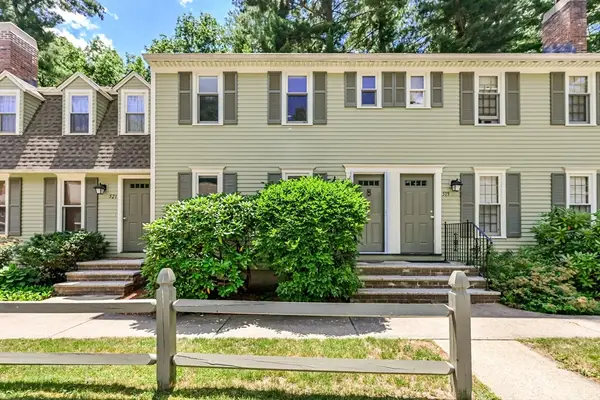 520 Wellman Ave #520, Chelmsford, MA 01863