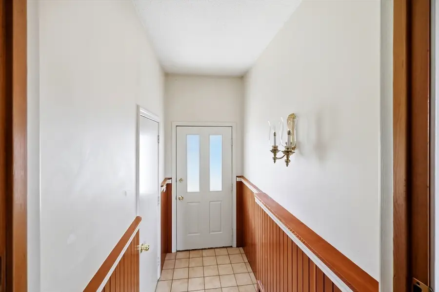126 Edward St, Chicopee, MA 01020 - #3
