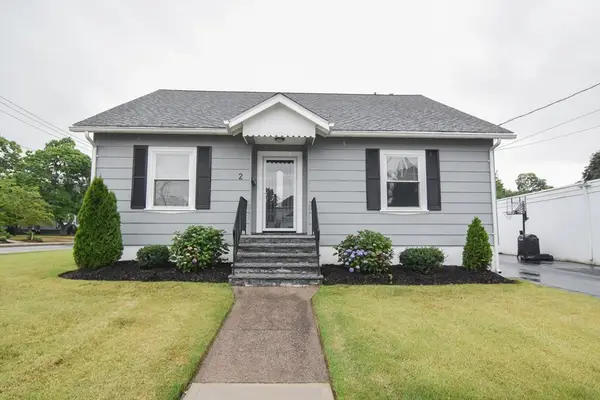 2 Lamb St, Attleboro, MA 02703