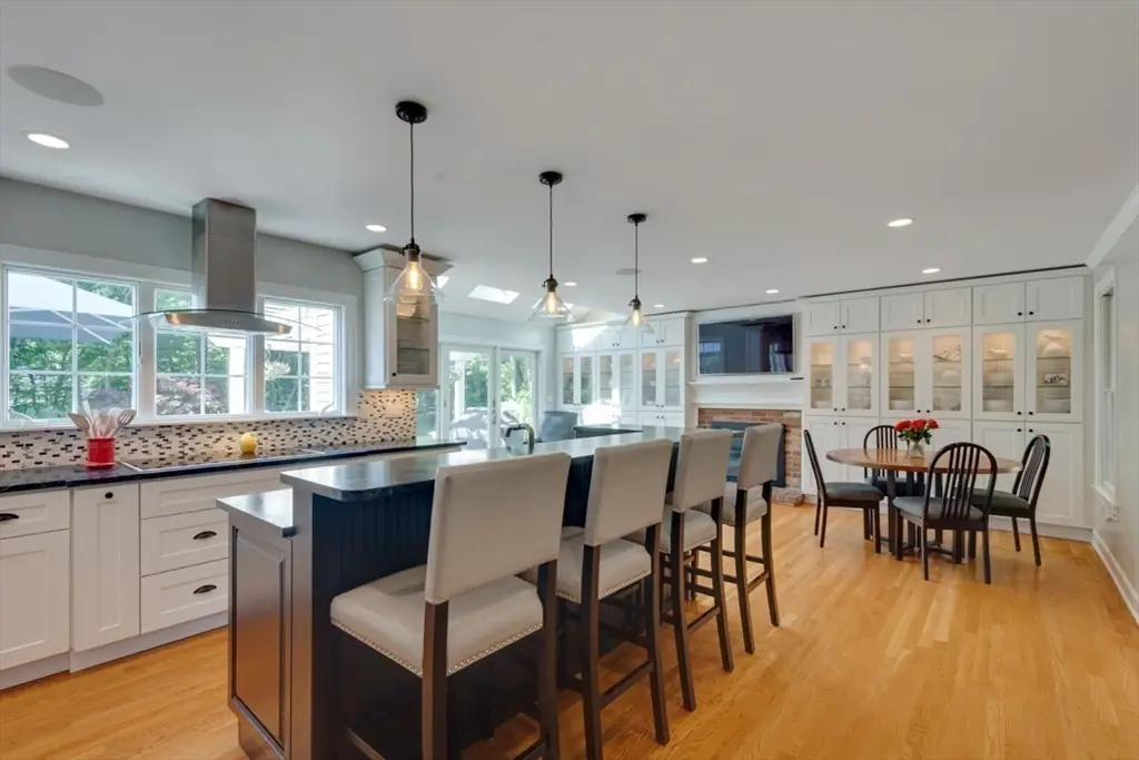 37 Spruce Rd, North Reading, MA 01864 - #1