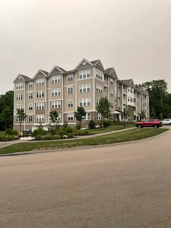 4402 Pennington Dr #4402, Walpole, MA 02081 - #1
