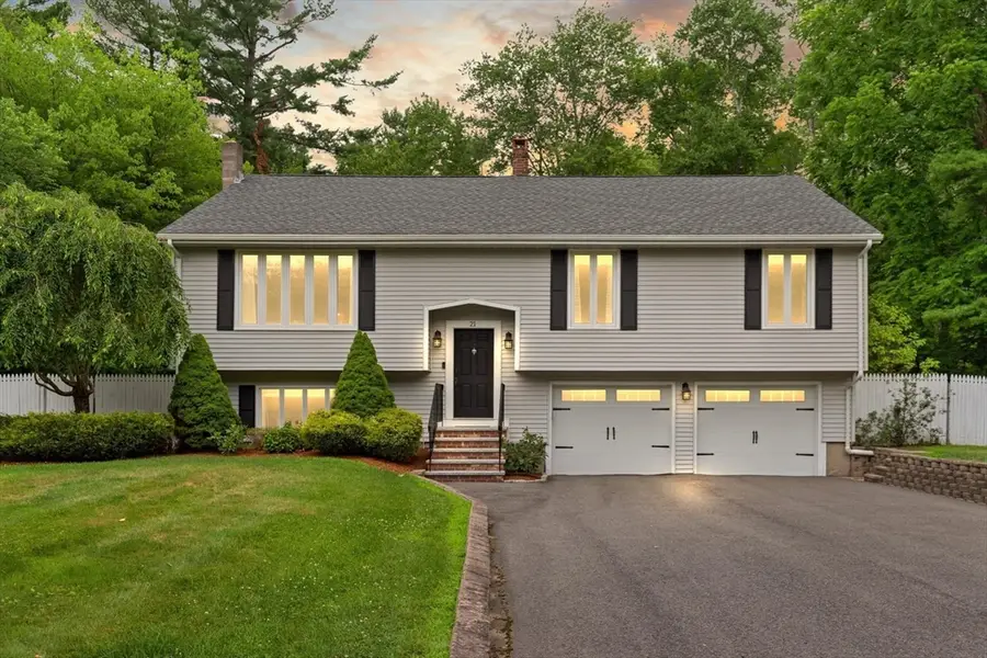 21 Kennedy Cir, South Easton, MA 02375 - #2