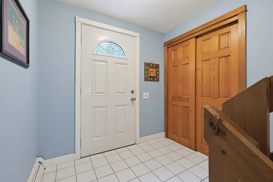 76 Gilbert St, Mansfield, MA 02048 - #3