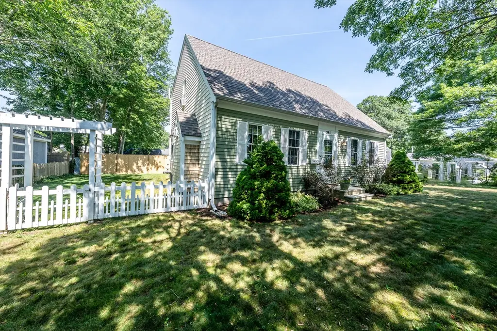 261 Seacoast Shores Blvd, East Falmouth, MA 02536 - #1