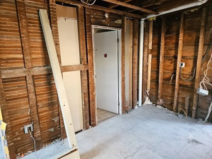 89 Friend St, Gloucester, MA 01930 - #3