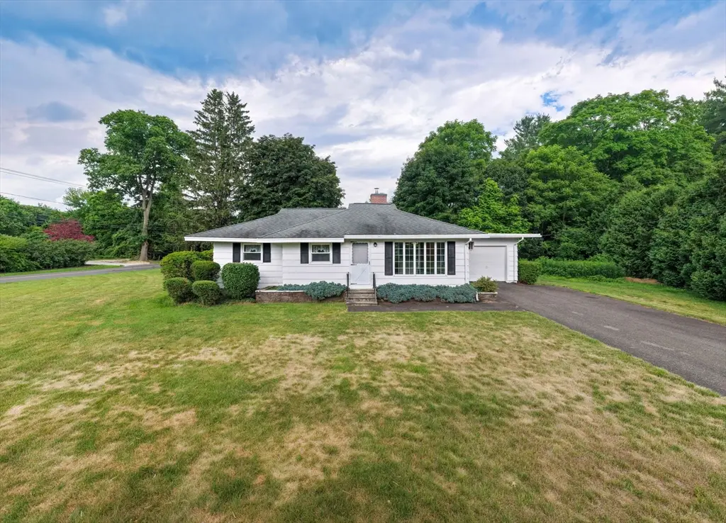 195 Woodbridge St, South Hadley, MA 01075 - #1