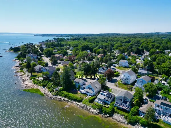12 Shore Dr, Kingston, MA 02364
