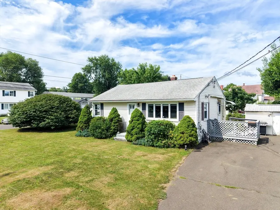 4 Cox Street, Chicopee, MA 01013 - #2