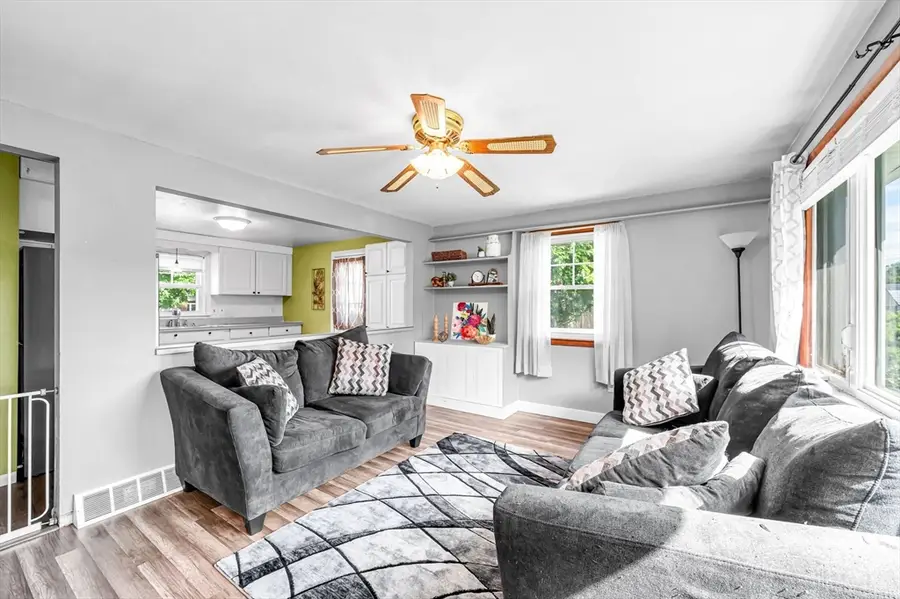 4 Cox Street, Chicopee, MA 01013 - #3
