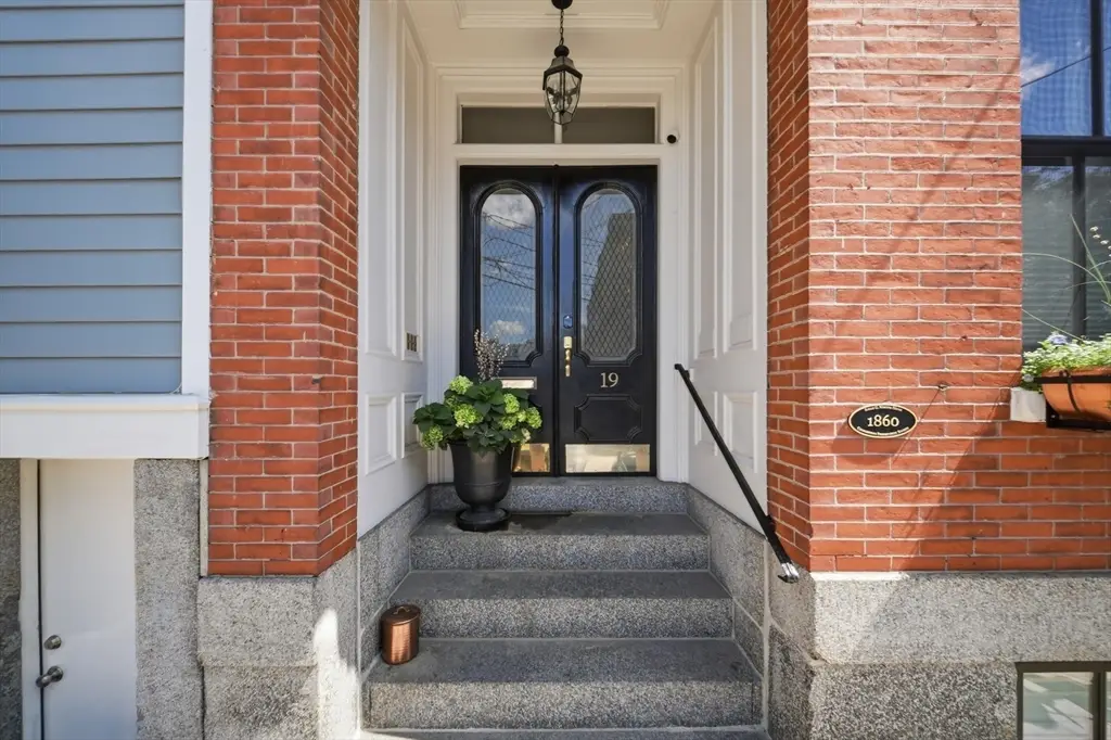 19 Salem St #2, Boston, MA 02129 - #1