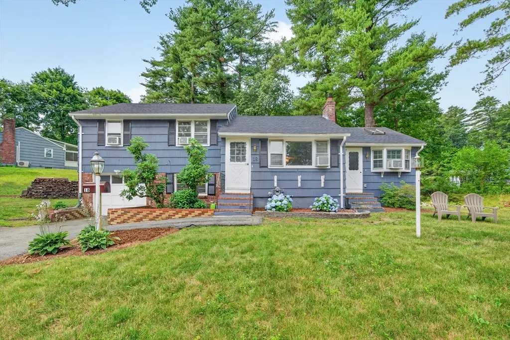 18 Princess Ave, North Chelmsford, MA 01863 - #1