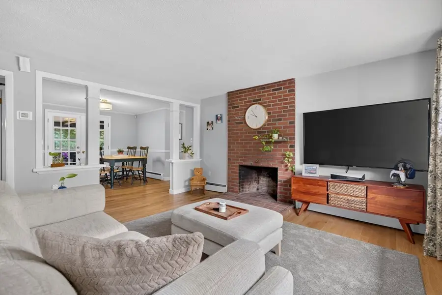 18 Princess Ave, North Chelmsford, MA 01863 - #3