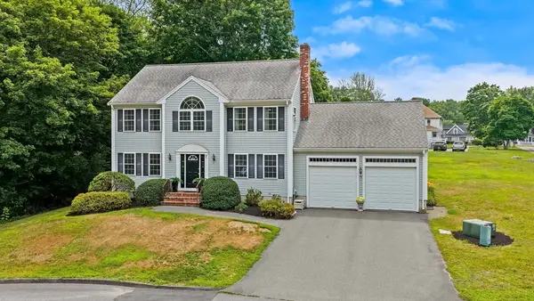2 Ture Ln, Holbrook, MA 02343
