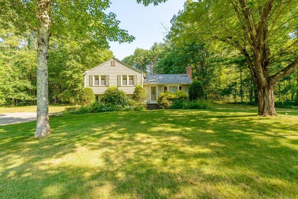 7 Joan St, Pepperell, MA 01463 - #1