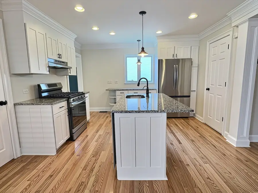 28 Cherry St, Plymouth, MA 02360 - #2