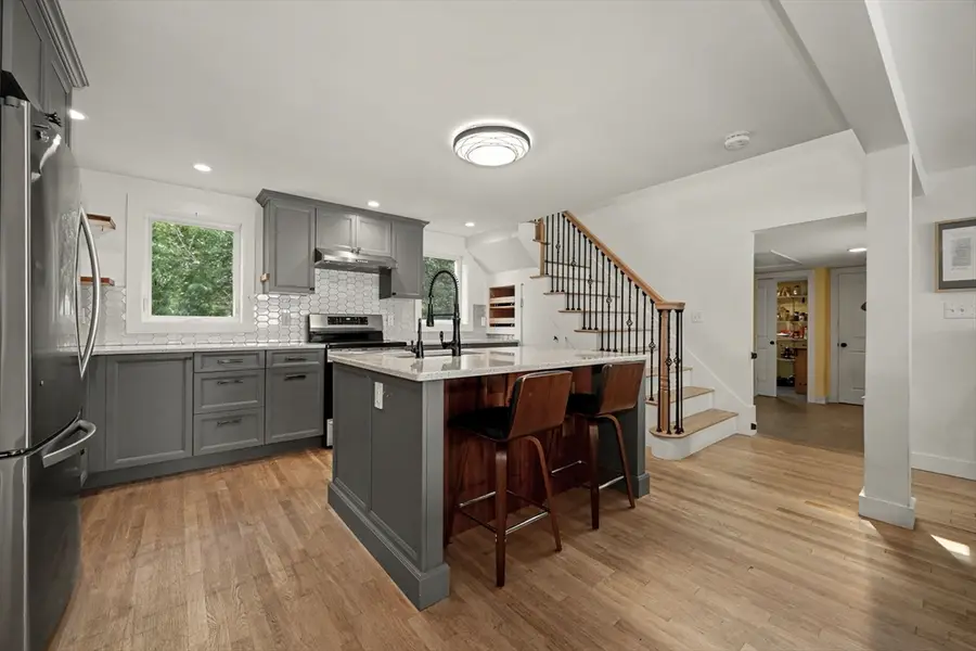 4 New St, North Reading, MA 01864 - #3