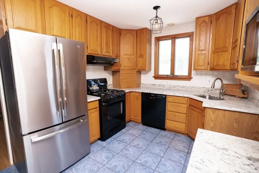 113 Mutton Ln, Weymouth, MA 02189 - #2