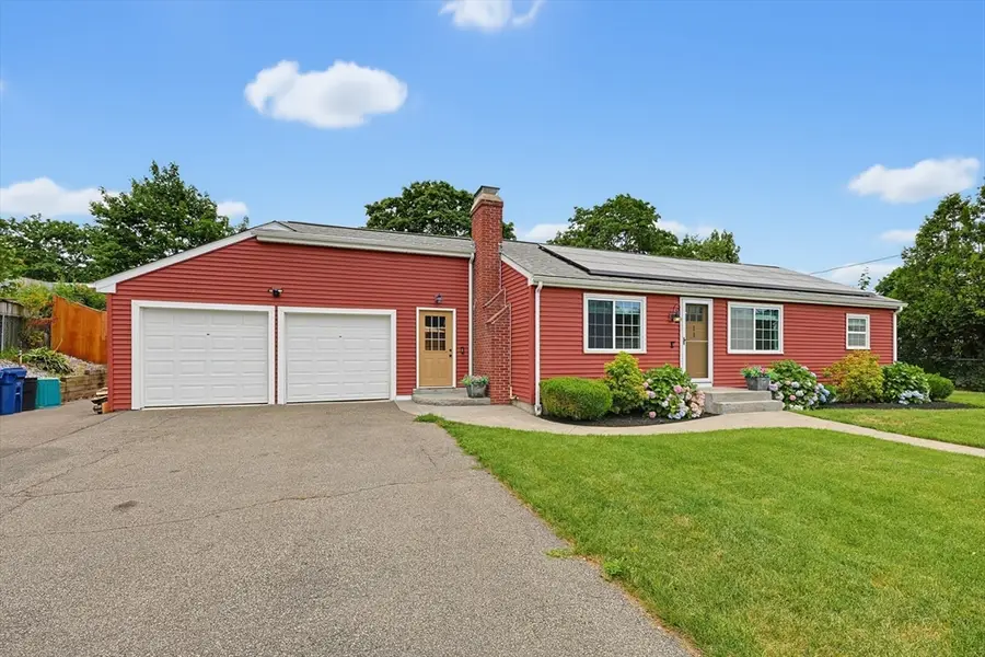11 Vernon Pl, Seekonk, MA 02771 - #3